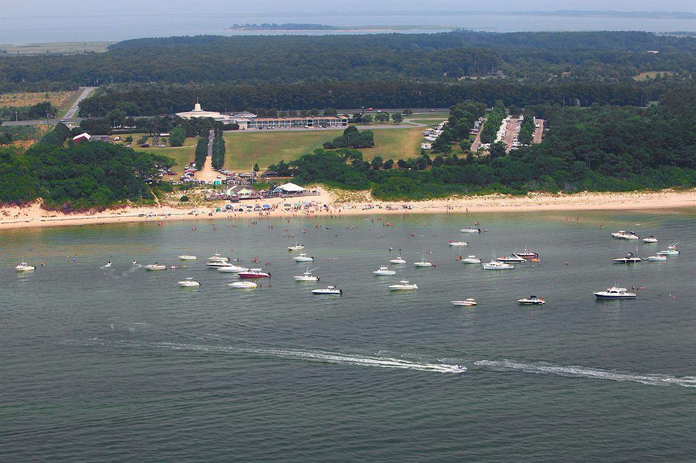 Sunset Beach Resort Cape Charles Exterior photo
