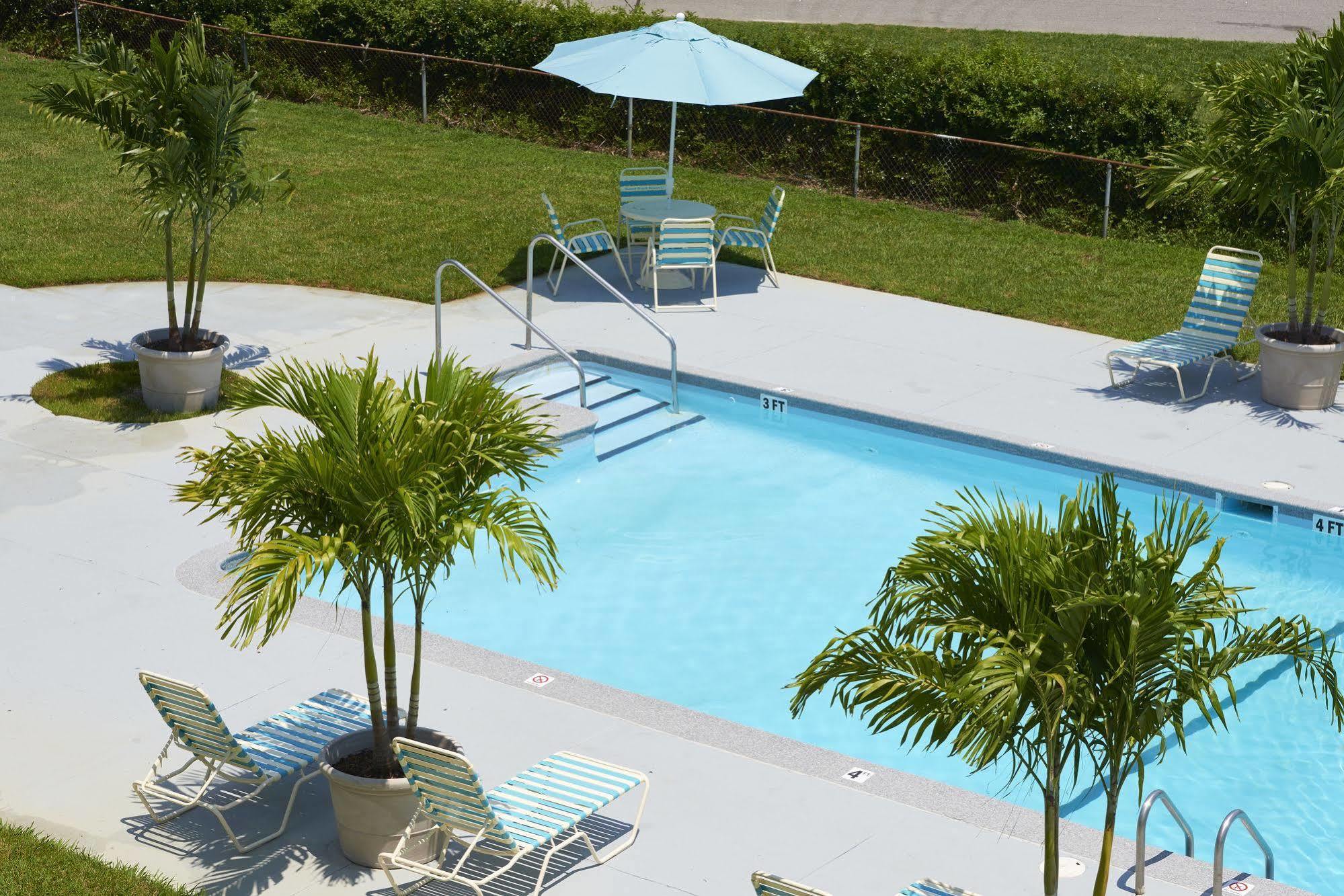 Sunset Beach Resort Cape Charles Exterior photo